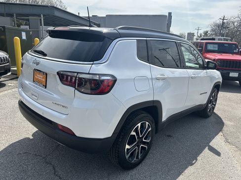 Used 2023 Jeep Compass Limited AWD/4WD image 6