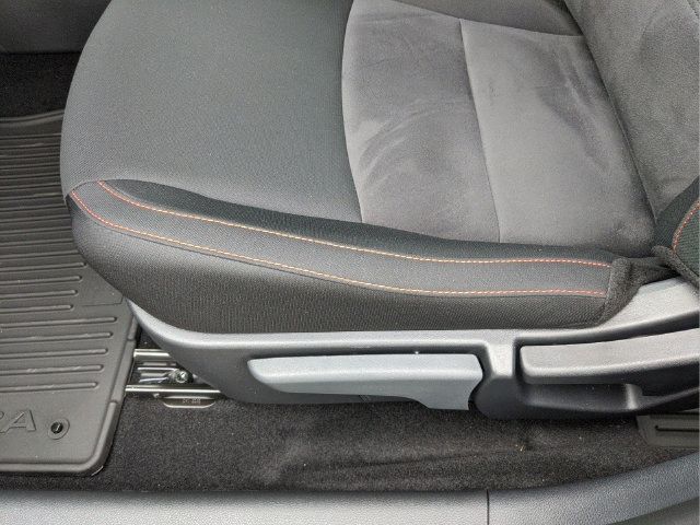 Certified 2025 Nissan Sentra SR FWD image 35