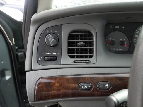 Used 2005 Mercury Grand Marquis GS image 10