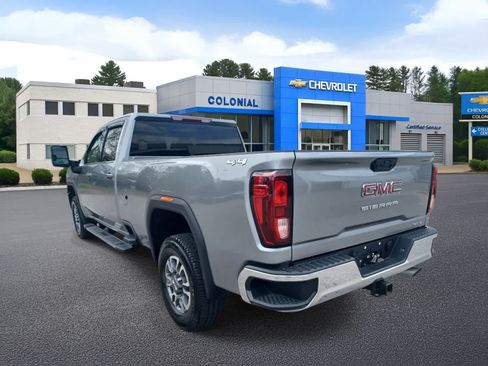 Used 2025 GMC Sierra 2500 SLE w/ SLE Value Package; AWD/4WD image 5