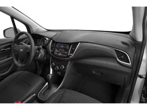 Certified 2022 Chevrolet Trax LS w/ Tint and Cruise Package AWD/4WD image 18