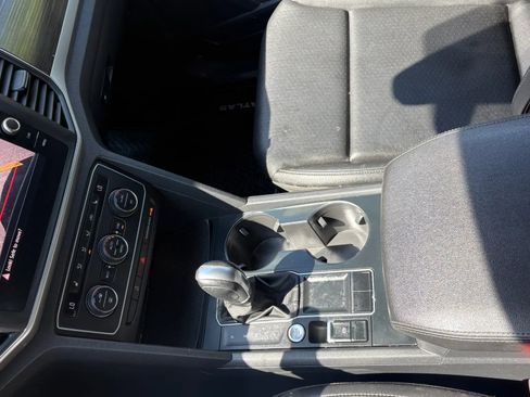 Used 2018 Volkswagen Atlas SE FWD image 20