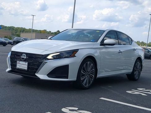 Used 2023 Nissan Altima 2.5 SL AWD/4WD image 7