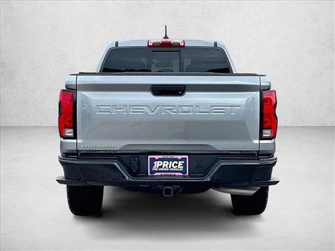 Certified 2024 Chevrolet Colorado Z71 w/ Z71 Convenience Package 2 AWD/4WD image 4