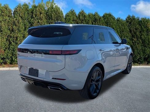 Used 2024 Land Rover Range Rover Sport Autobiography image 4