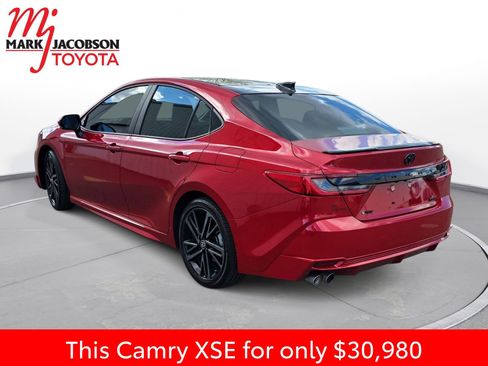Used 2025 Toyota Camry XSE image 13