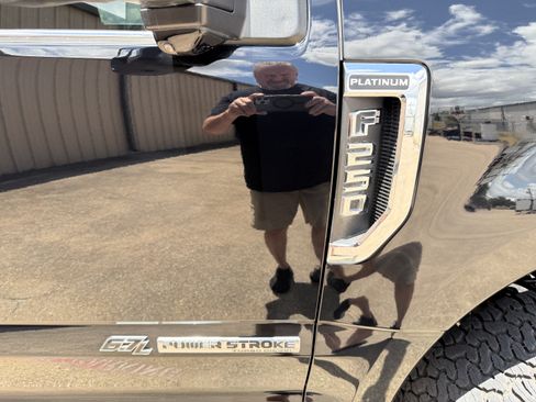 Used 2017 Ford F250 Platinum w/ Platinum Ultimate Package AWD/4WD image 30