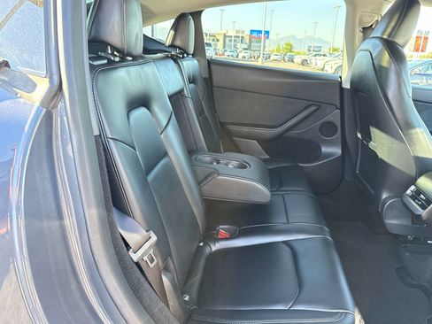 Used 2023 Tesla Model Y Long Range AWD/4WD image 16