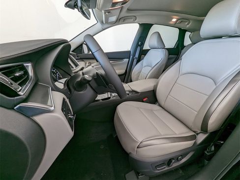 New 2025 INFINITI QX50 Luxe w/ Accent Package image 5