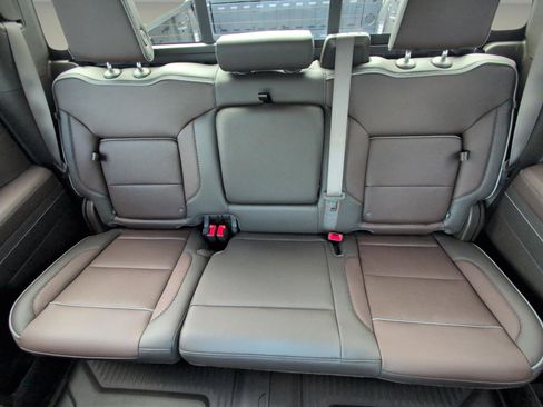 Used 2026 GMC Sierra 1500 Denali image 14