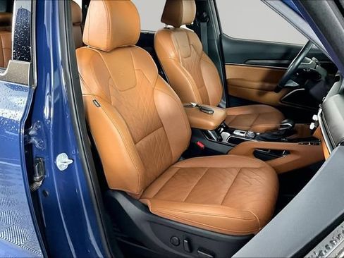 Certified 2024 Kia Telluride EX X-Line AWD/4WD image 29