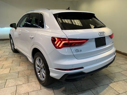 Used 2023 Audi Q3 2.0T Premium w/ Convenience Package AWD/4WD image 6