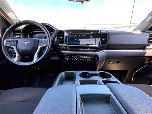 Used 2023 Chevrolet Silverado 1500 LT AWD/4WD image 21