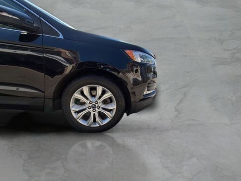Used 2022 Ford Edge Titanium w/ Equipment Group 301A AWD/4WD image 29