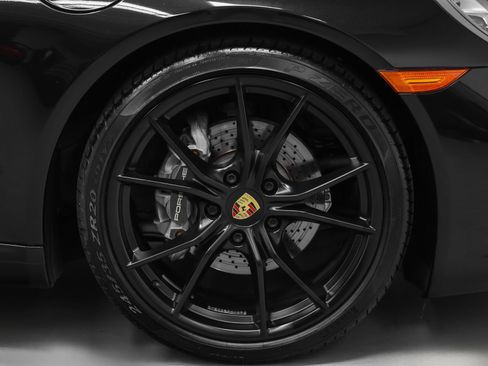Certified 2017 Porsche 911 Carrera RWD image 18