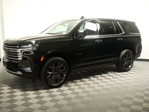 Used 2023 Chevrolet Tahoe High Country AWD/4WD image 4