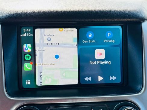 Used 2019 Chevrolet Suburban LT image 30