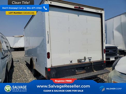 Used 2022 GMC Savana 3500 Extended w/ Power Convenience Package RWD image 3