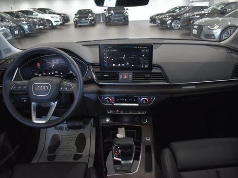 Used 2025 Audi Q5 2.0T Premium Plus w/ Premium Plus Package AWD/4WD image 27