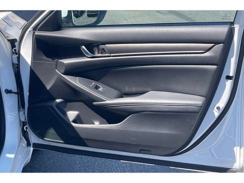 Used 2019 Honda Accord LX image 19