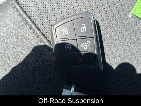 New 2026 GMC Sierra 1500 SLT image 34