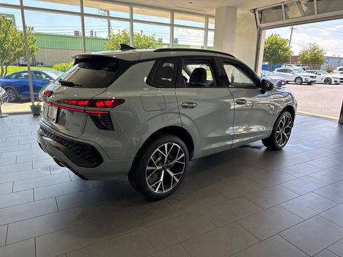 New 2026 Audi Q3 quattro 2.0T AWD/4WD image 8
