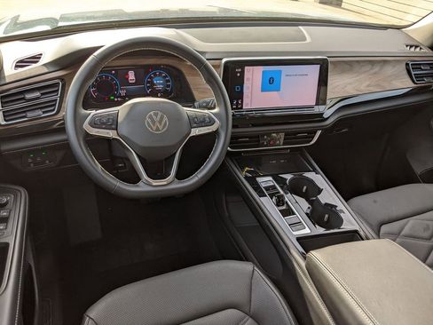 Certified 2026 Volkswagen Atlas SE AWD/4WD image 12