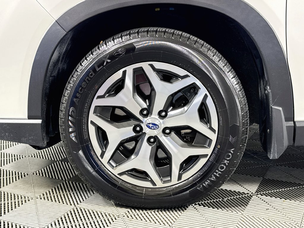 Used 2019 Subaru Forester Premium AWD/4WD image 31
