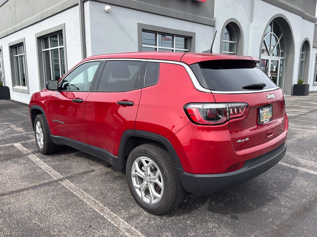 Used 2024 Jeep Compass Sport AWD/4WD image 6
