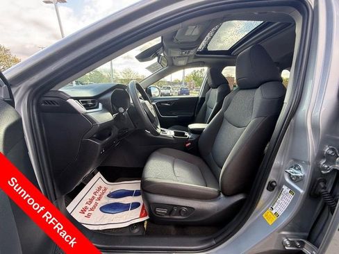 Used 2025 Toyota RAV4 XLE w/ Convenience Package AWD/4WD image 24