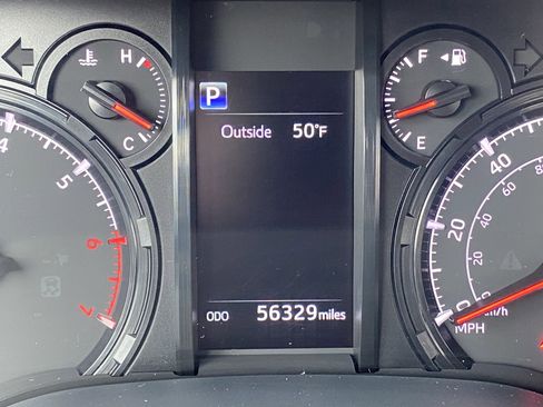 Used 2022 Toyota 4Runner SR5 image 12