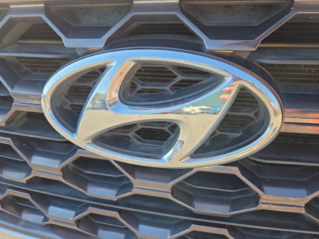Used 2019 Hyundai Santa Fe SEL w/ Cargo Package FWD image 22