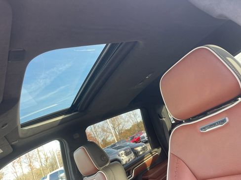 Used 2025 GMC Sierra 3500 Denali Ultimate image 11