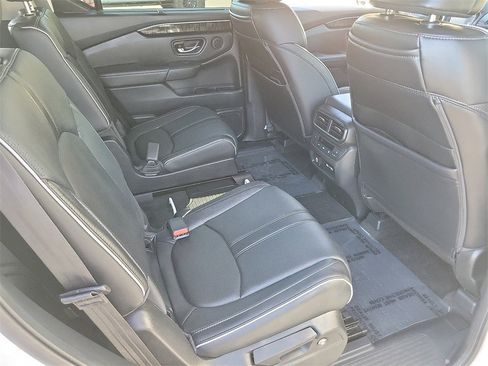 Used 2023 Honda Pilot Elite image 17