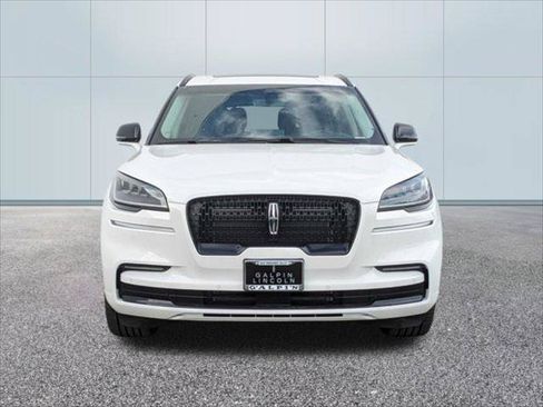 Used 2023 Lincoln Aviator Reserve w/ Equipment Group 201A AWD/4WD image 4