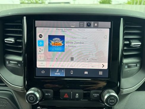 New 2026 RAM 3500 Tradesman AWD/4WD image 17