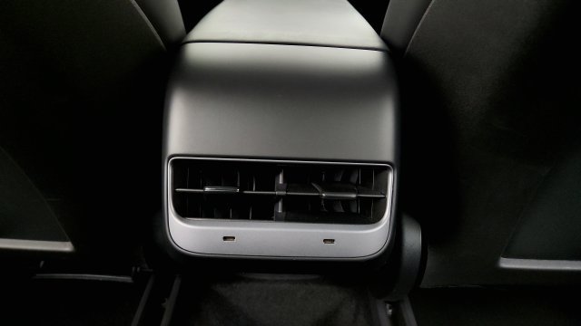 Used 2024 Tesla Model Y 2WD image 51