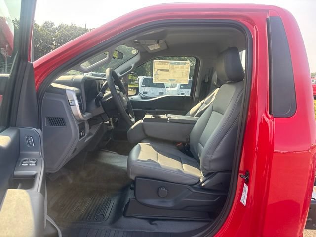 New 2026 Ford F550 4x4 Regular Cab Super Duty image 12