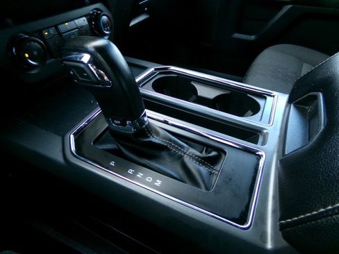 Used 2019 Ford F150 XLT w/ Equipment Group 302A Luxury image 18