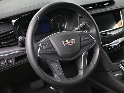 Used 2023 Cadillac XT5 Luxury image 10