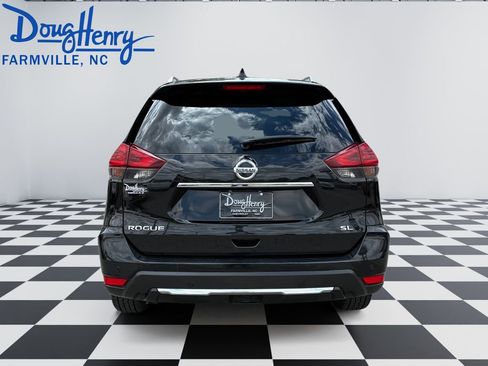 Used 2019 Nissan Rogue SL w/ Premium Package FWD image 4