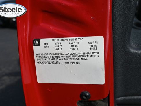 Used 2005 Chevrolet Cavalier Sedan w/ Preferred Equipment Group FWD image 28