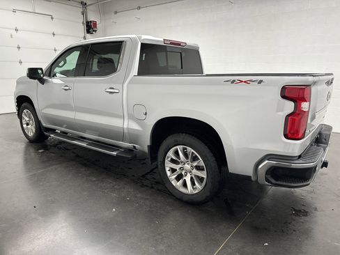 Used 2022 Chevrolet Silverado 1500 LTZ w/ LTZ Convenience Package II image 7