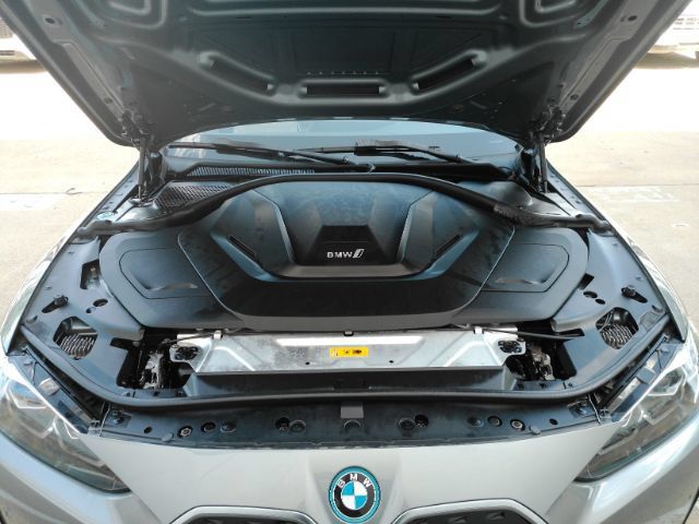 Used 2023 BMW i4 eDrive40 w/ Premium Package RWD image 57