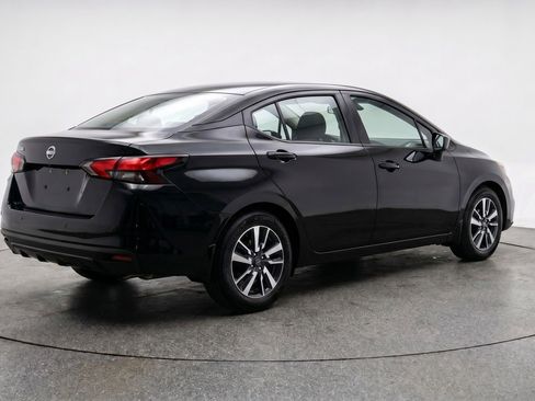 Used 2025 Nissan Versa SV FWD image 9