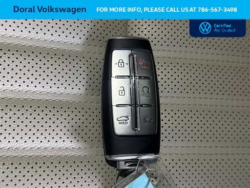 Used 2023 Genesis G70 2.0T w/ Sport Prestige Package image 28