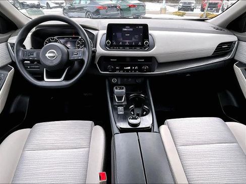 Certified 2023 Nissan Rogue SV image 21