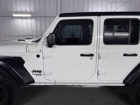 Used 2021 Jeep Wrangler Unlimited Sport AWD/4WD image 17