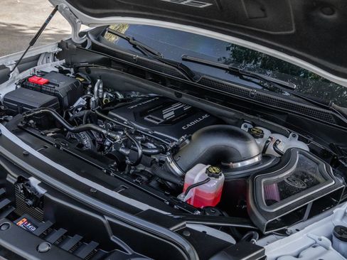 Used 2025 Cadillac Escalade V w/ LPO, Floor Liner Package image 39