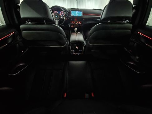 Used 2019 BMW X6 xDrive35i w/ M Sport Package AWD/4WD image 34